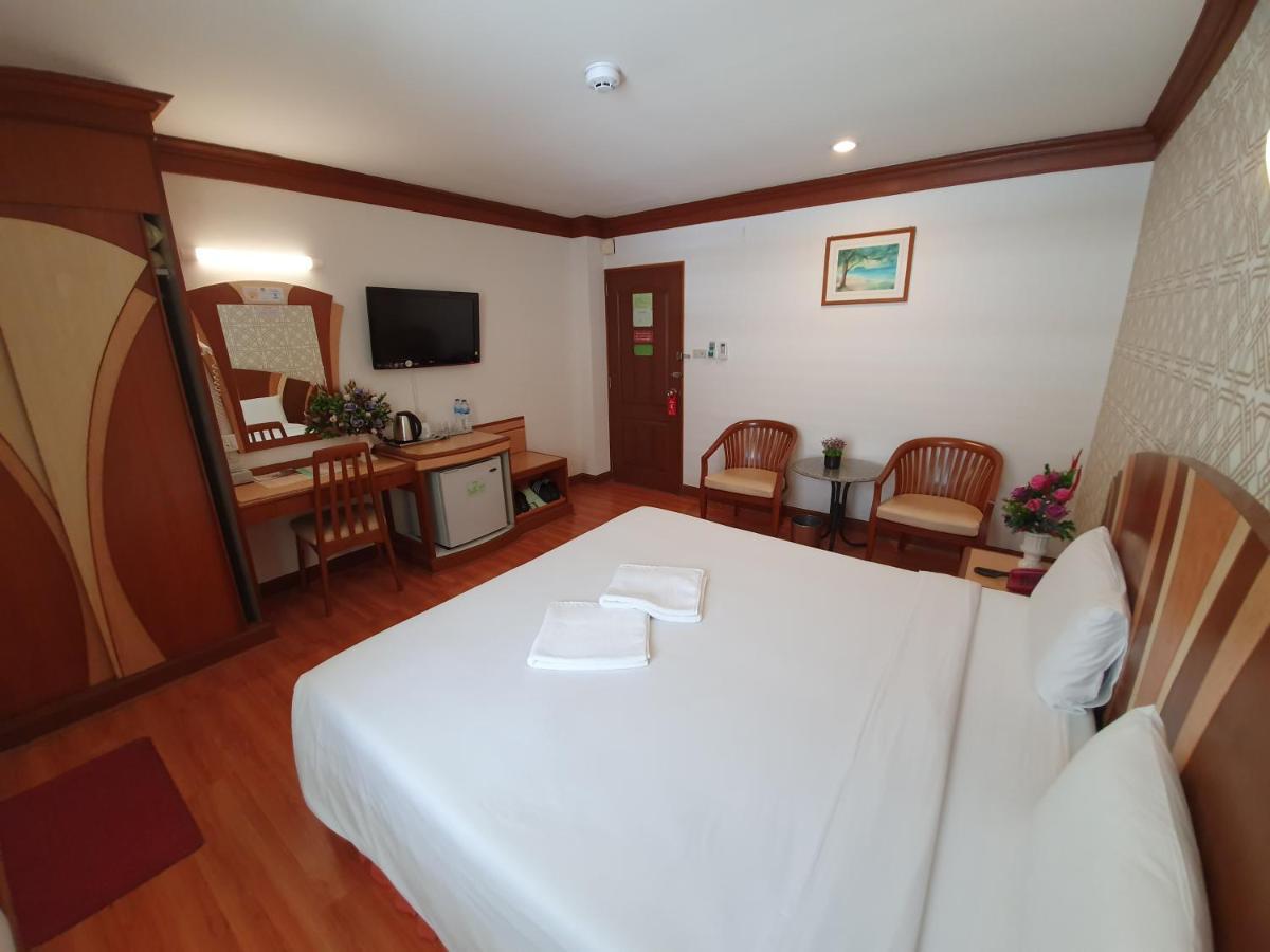 Sakol Hotel Хат Яй Екстериор снимка