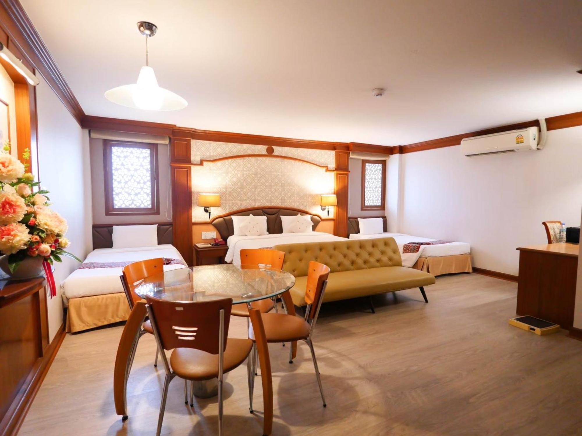 Sakol Hotel Хат Яй Екстериор снимка