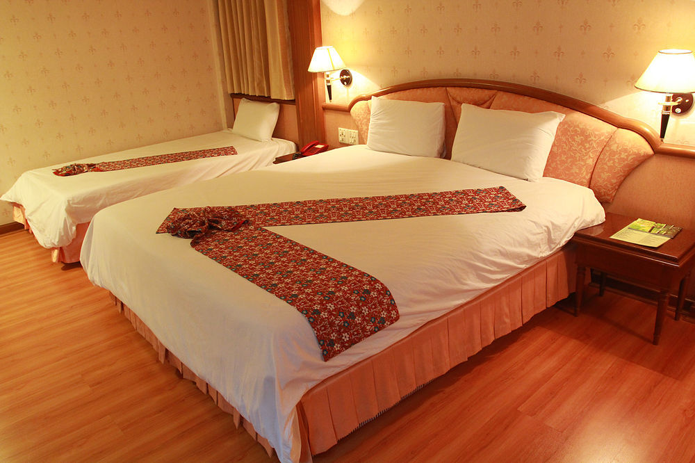 Sakol Hotel Хат Яй Екстериор снимка