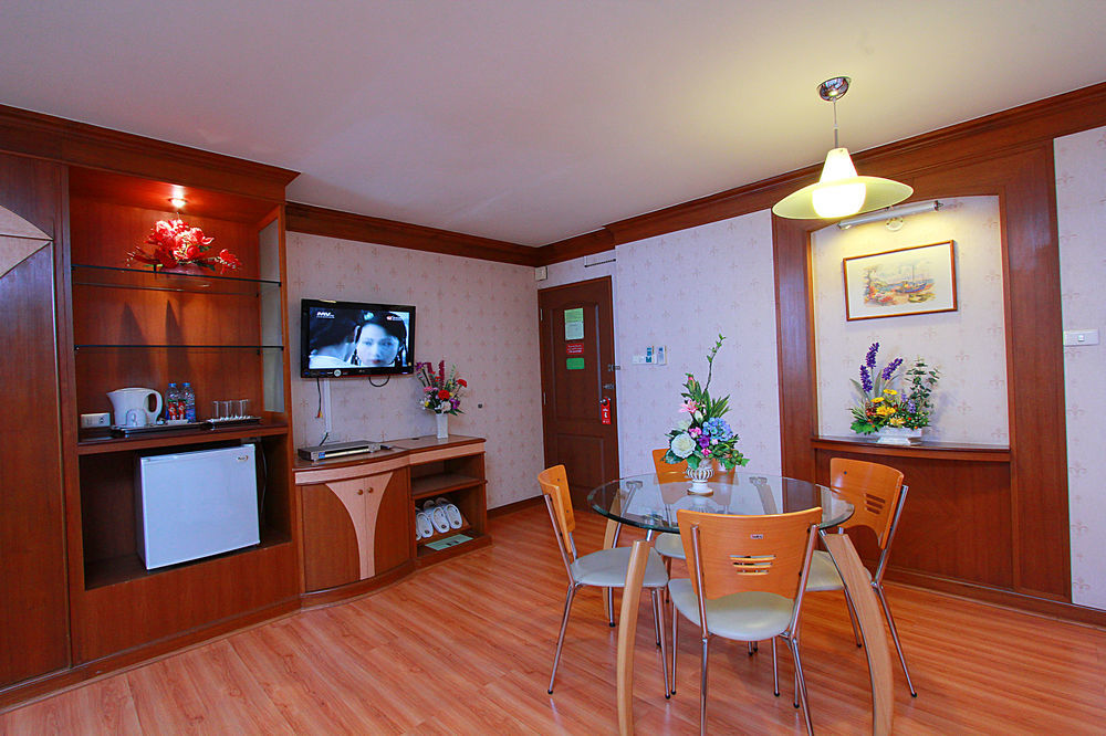 Sakol Hotel Хат Яй Екстериор снимка