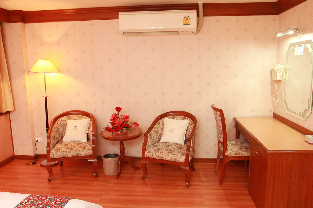 Sakol Hotel Хат Яй Екстериор снимка