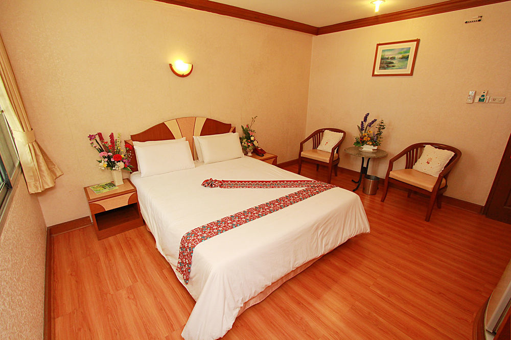 Sakol Hotel Хат Яй Екстериор снимка