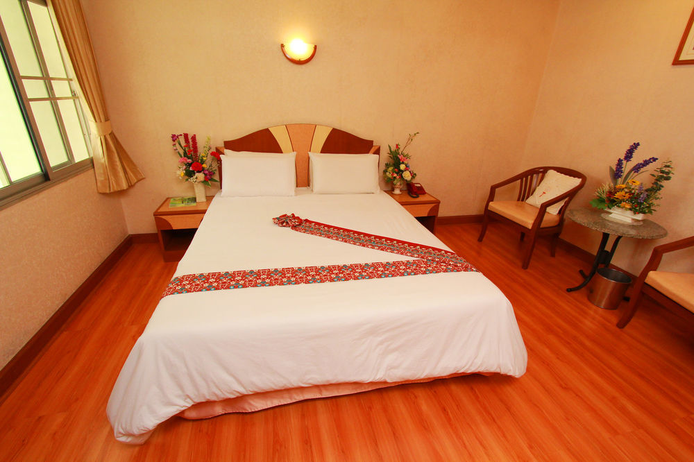 Sakol Hotel Хат Яй Екстериор снимка