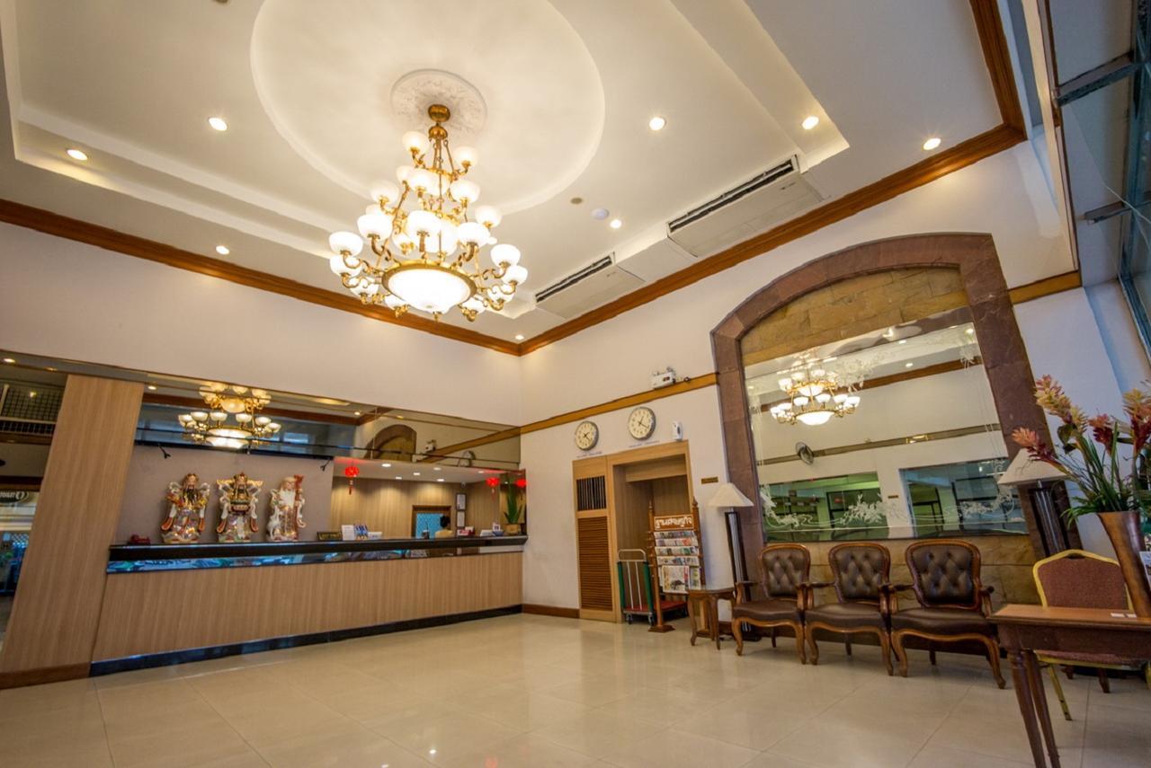Sakol Hotel Хат Яй Екстериор снимка