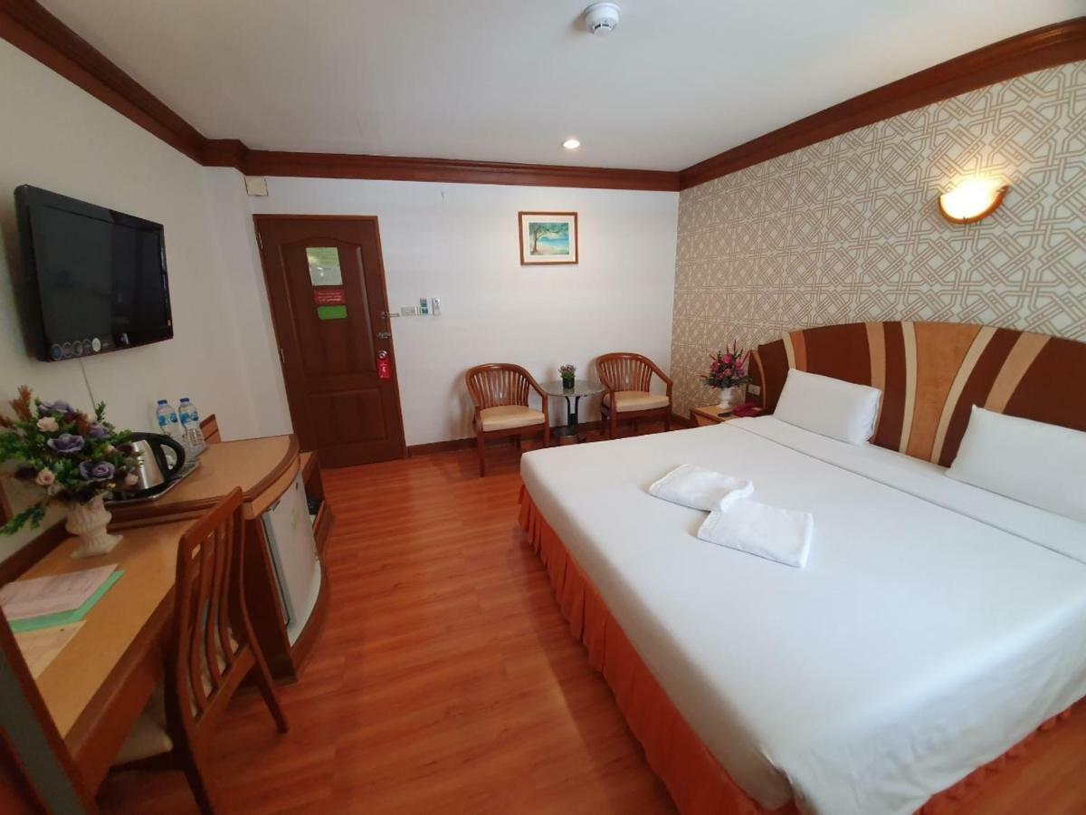 Sakol Hotel Хат Яй Екстериор снимка
