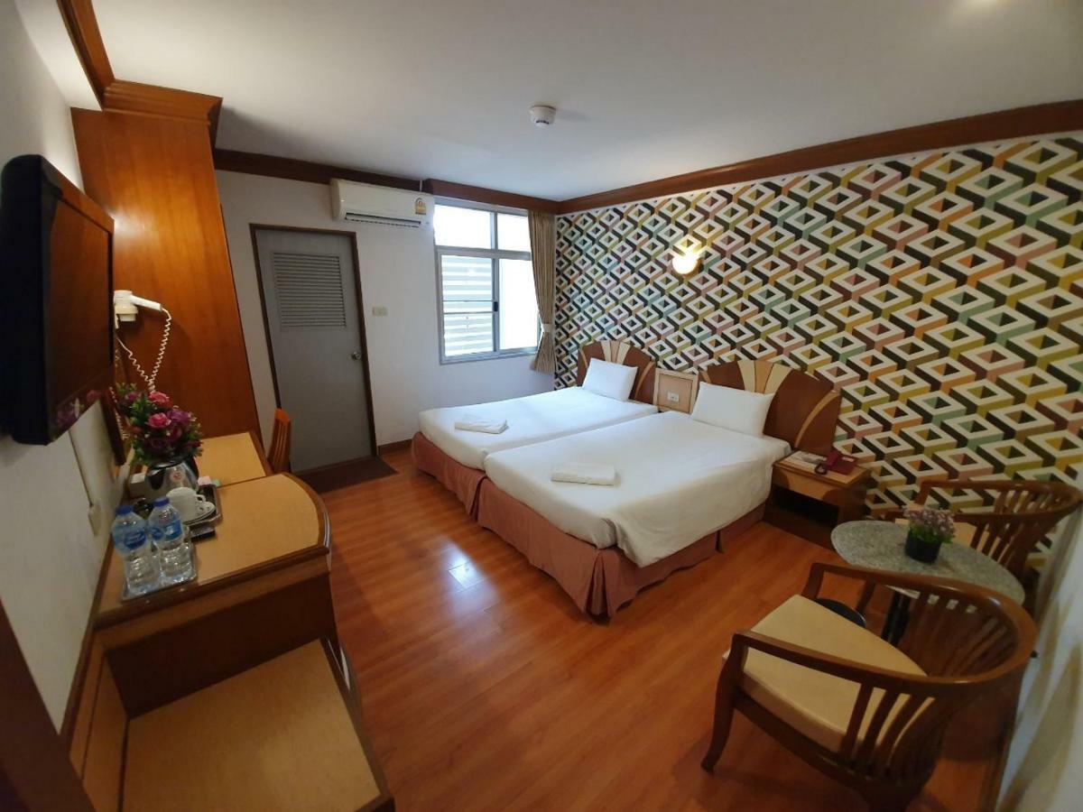 Sakol Hotel Хат Яй Екстериор снимка